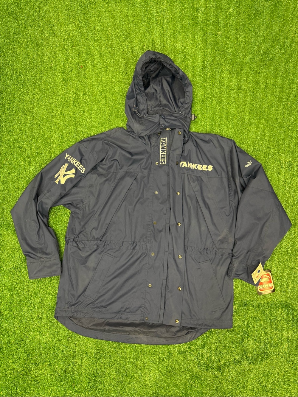 NWT Vintage PUMA New York Yankees Windbreaker MLB genuine merchandise Jacket XL